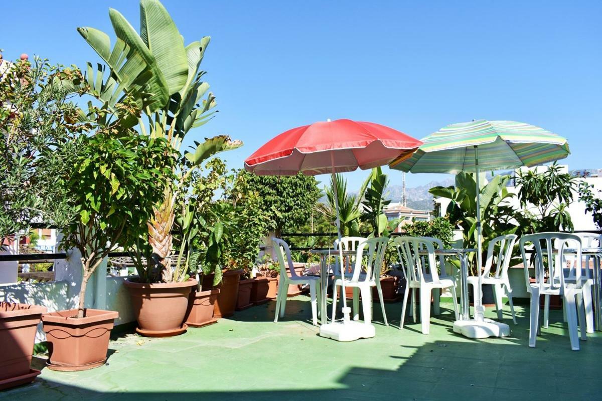 Hostal Sol y Mar Nerja Exterior foto