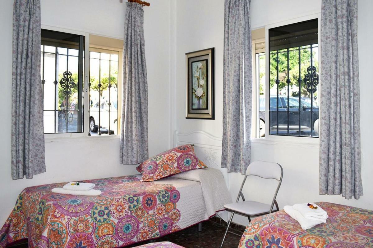 Hostal Sol y Mar Nerja Exterior foto