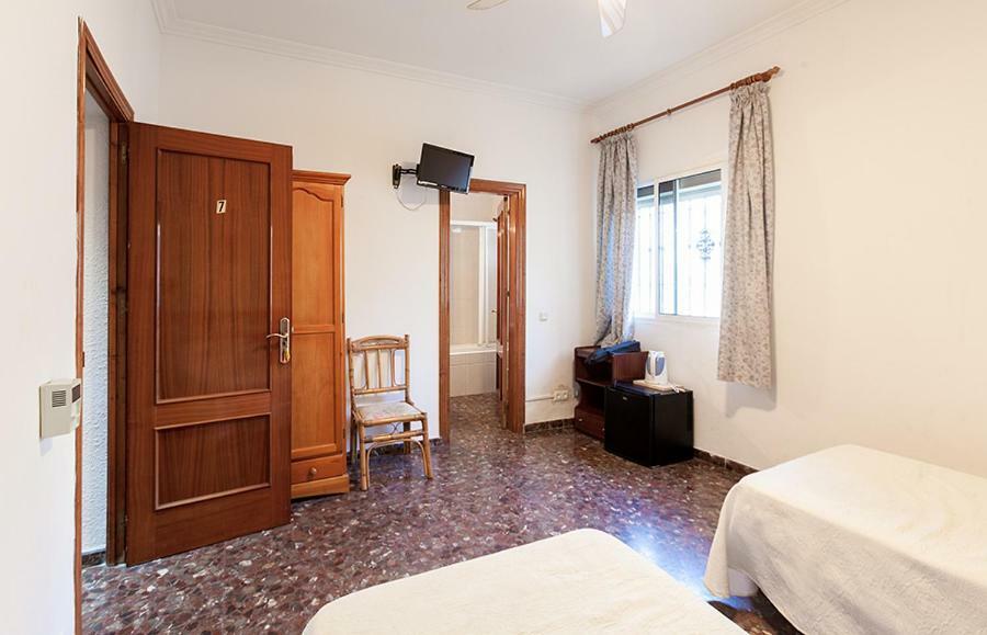 Hostal Sol y Mar Nerja Exterior foto